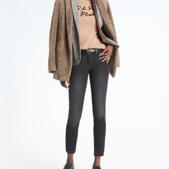 Banana Republic Italian Merino Blend "S'il Vous Plait" Sweater - Picture 3 of 5